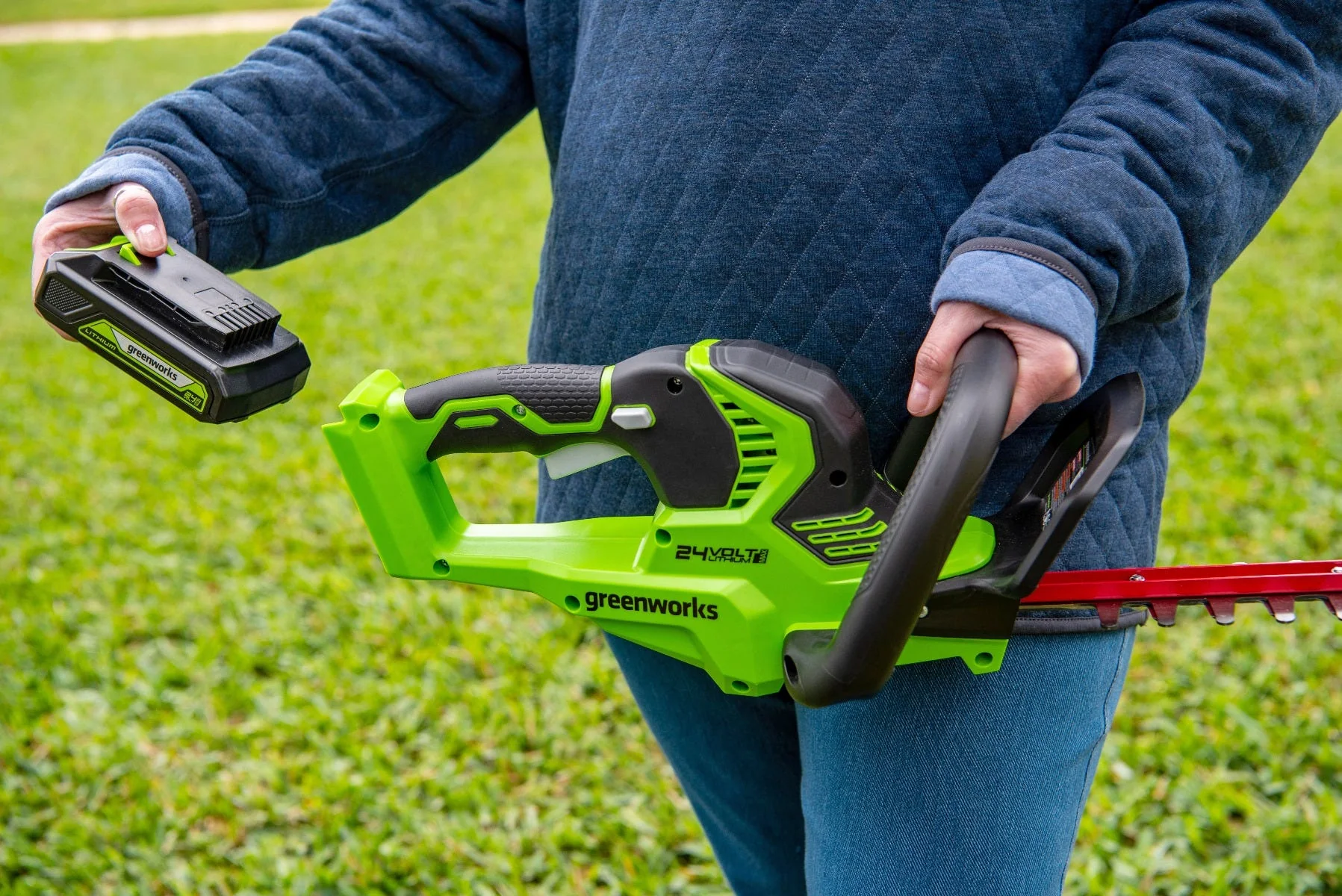24-Volt 22" Hedge Trimmer with Battery and Charger | 24H20 - Image 16